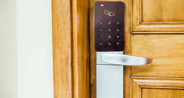 Keyless Hotel Door Locks Repair in Keystone, FL